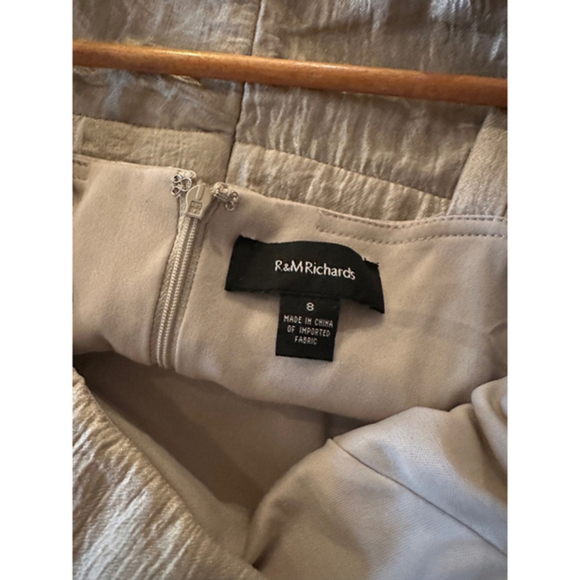 Women's R&M Richards Tiered Dress,‎ Size 8, Beige R&M Collection - Picture 6 of 6